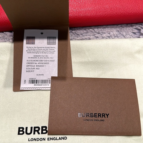 Burberry Elmore Wallet, Red, 5 inside pockets, 12 card slots - Picture 8 of 8